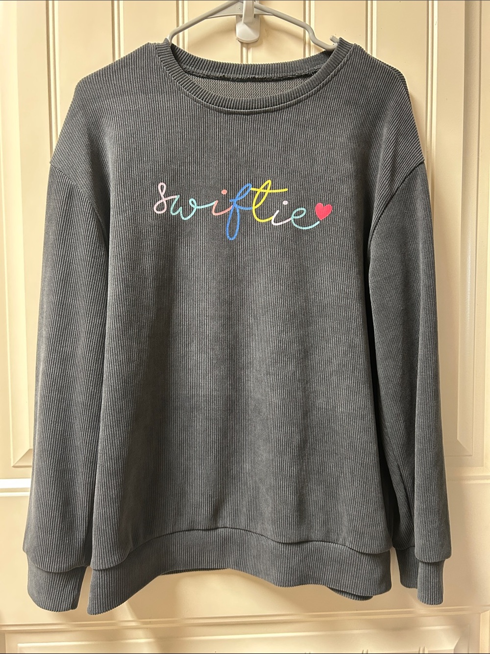 Swiftie Graphic Crewneck Sweatshirt - Gray